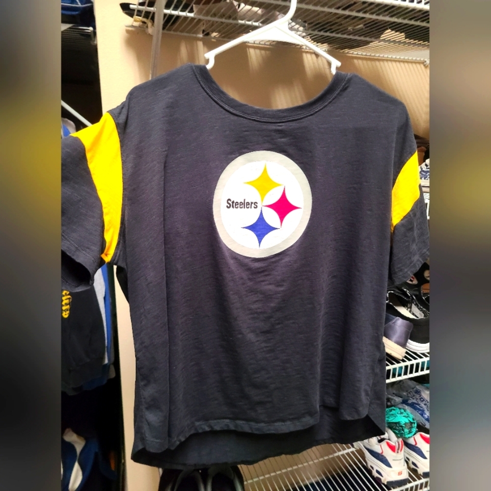 Pittsburgh Steelers womans shirt size XL. Nike.